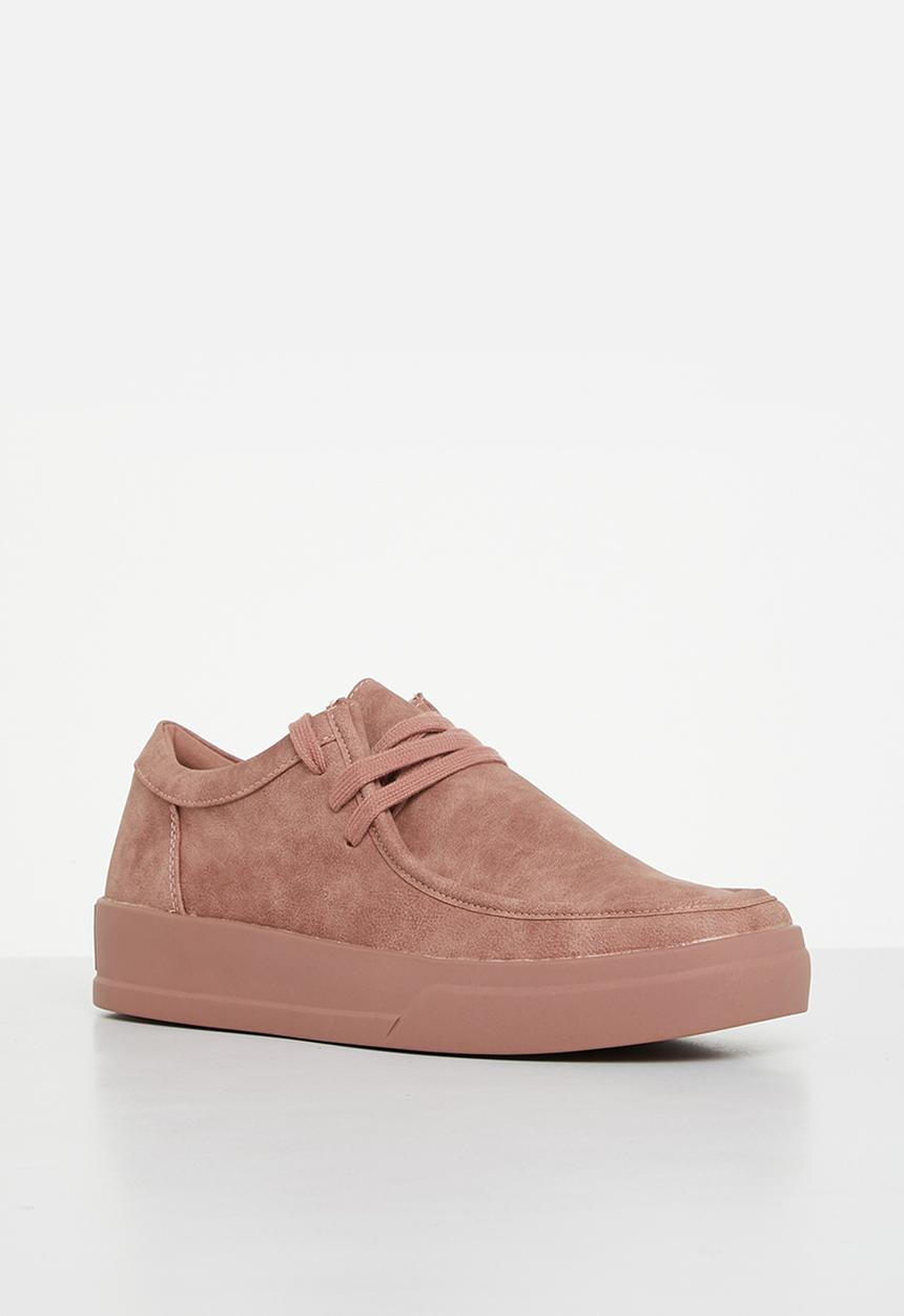 Jonathan D - J junior nubuck derby - clay