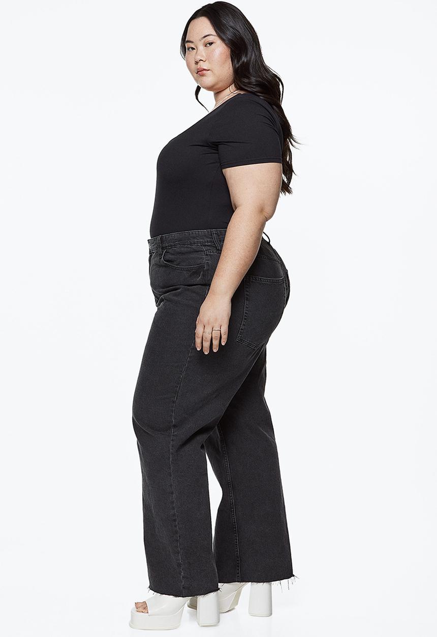 H&M - Curvy fit wide ultra high jeans - black