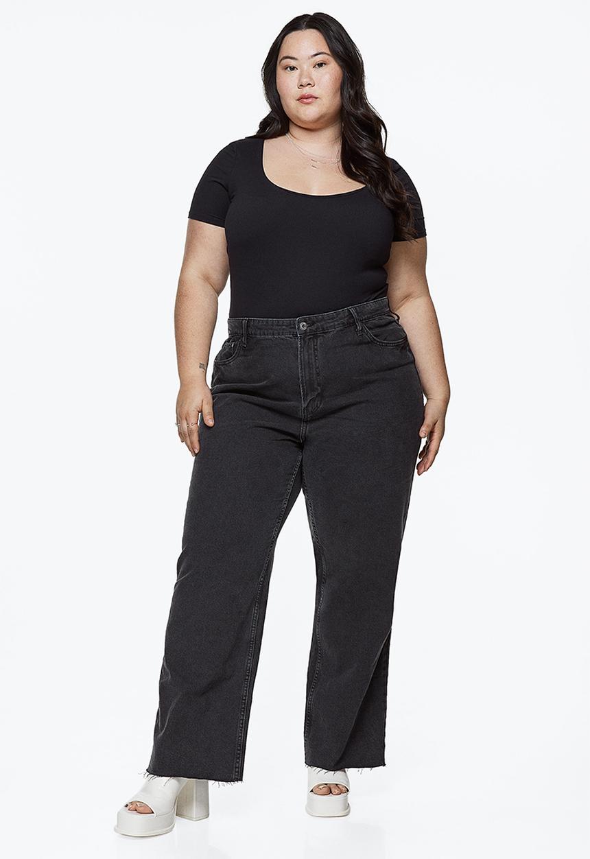 H&M - Curvy fit wide ultra high jeans - black
