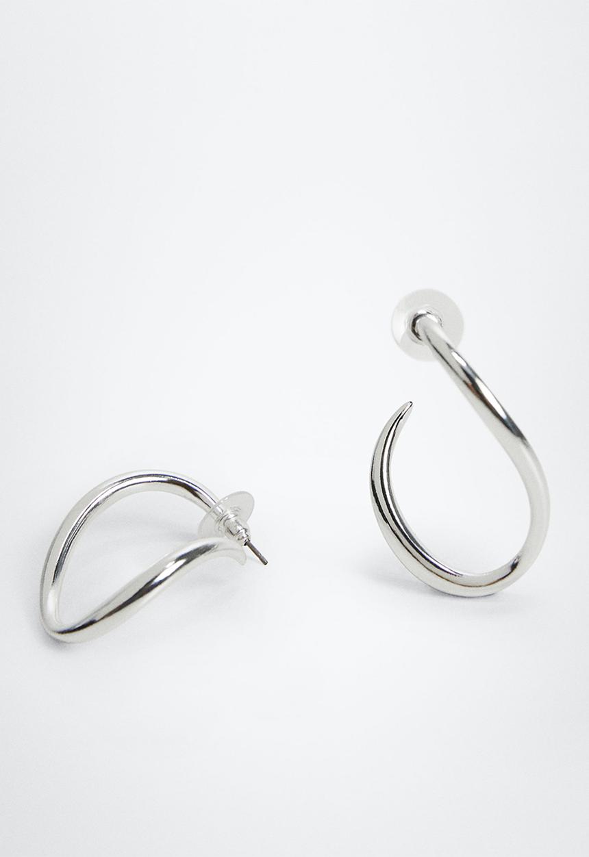 MANGO - Twisted hoop earrings - silver