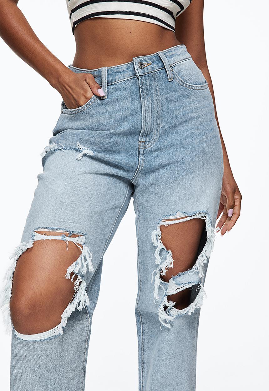 H&M - Curvy fit mom ultra high ankle jeans - light denim blue