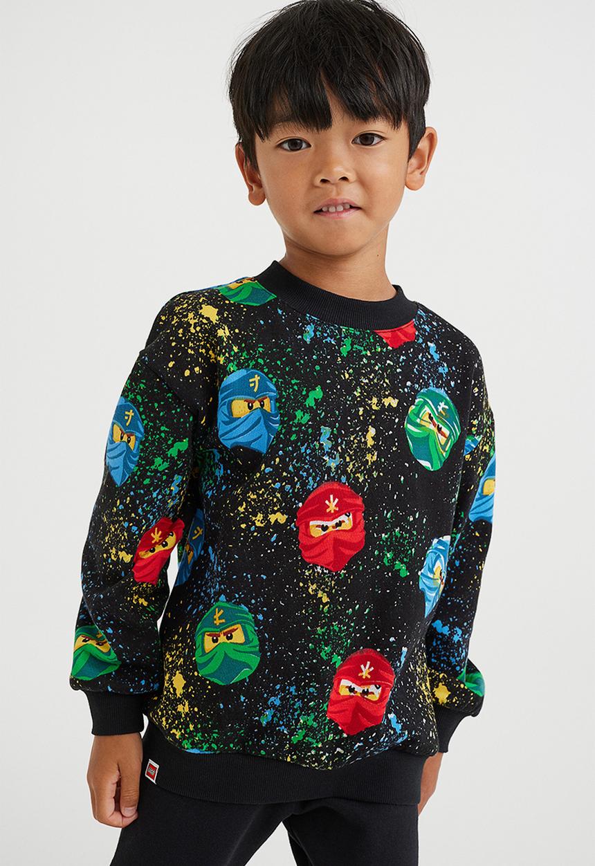 H&M - Oversized printed sweatshirt - black/lego ninjago