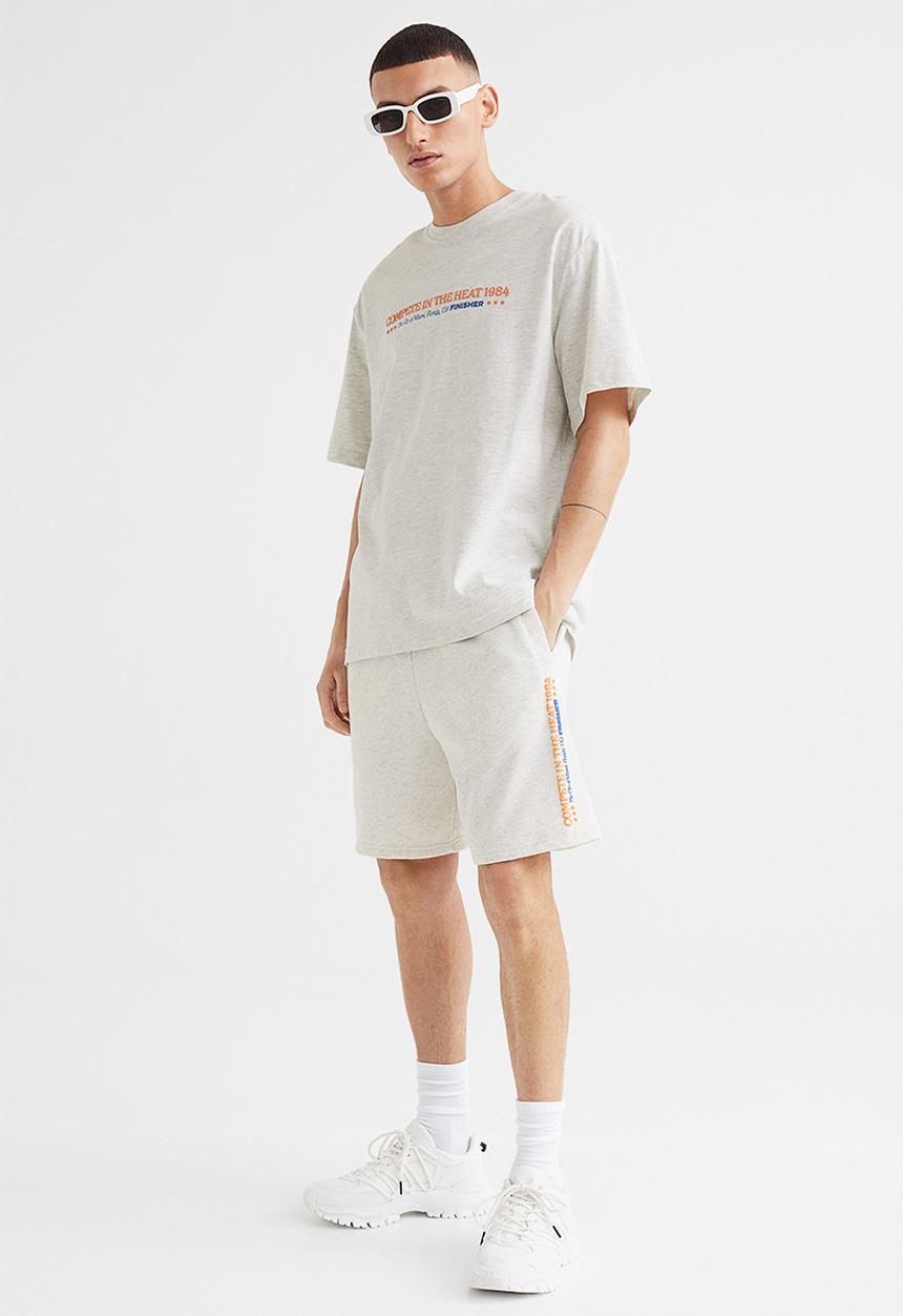 H&M - Relaxed fit printed t-shirt - light grey marl/compete