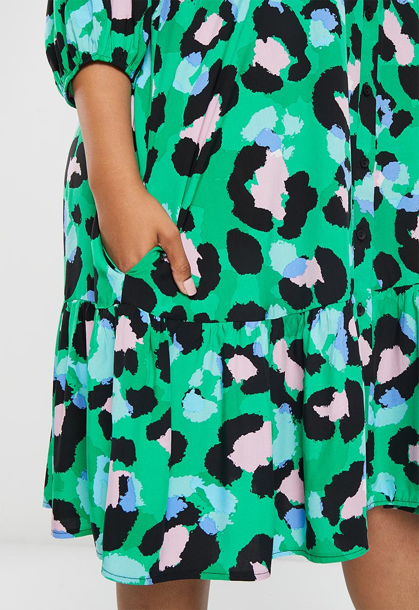 Me&B - Plus Bellow sleeve short shirt dress - opulent animal