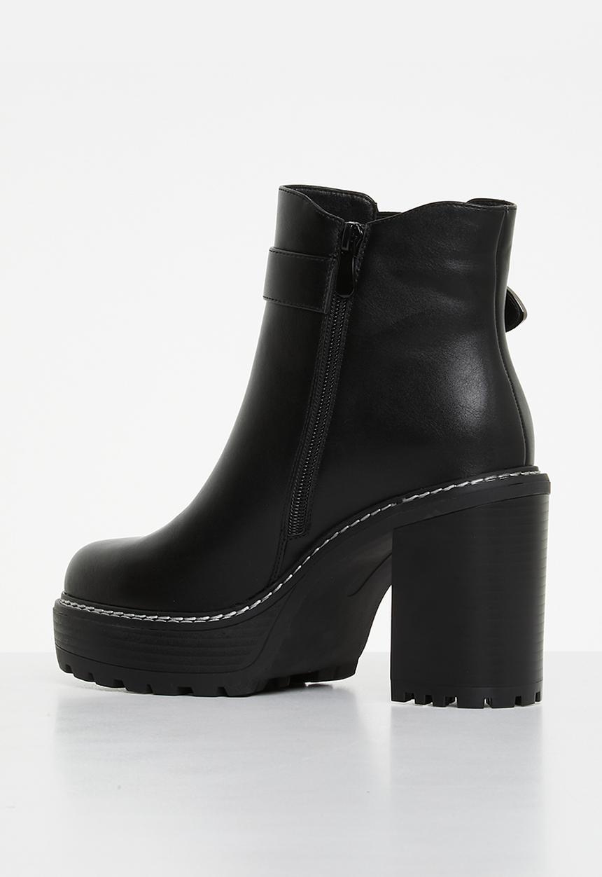 Plum - Jemila ankle boot - black