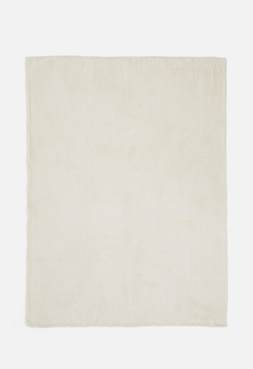 Sixth Floor - Coral fleece throw - antique white