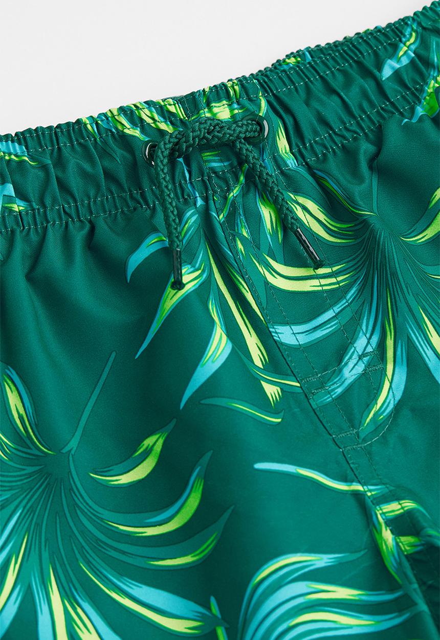 H&M - Patterned swim shorts - dark green/leaves