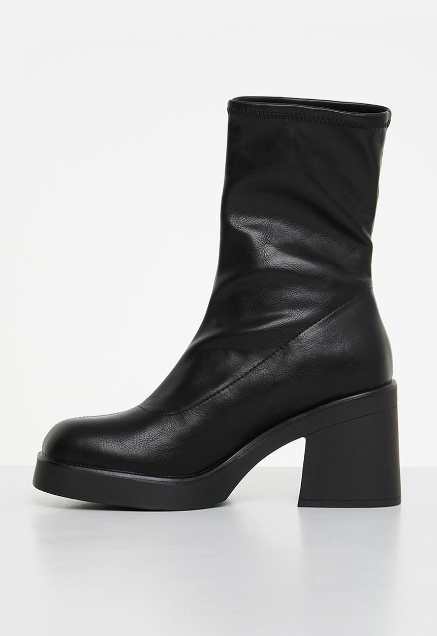 Call It Spring - Steffanie boot - black