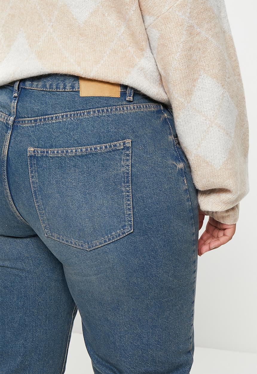 Cotton On - Plus loose straight jean - logans blue