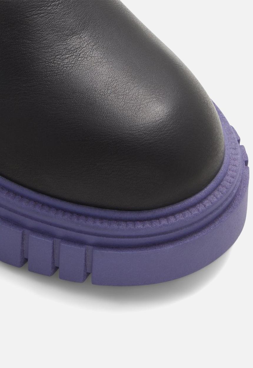 Call It Spring - Magnetic boot - black