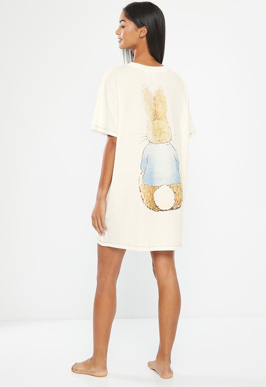 Cotton On - 90s T-Shirt Nightie - lnc peter rabbit / white peter rabbit 