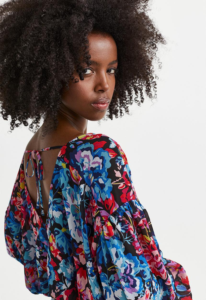 H&M - Tie-detail blouse - black/floral