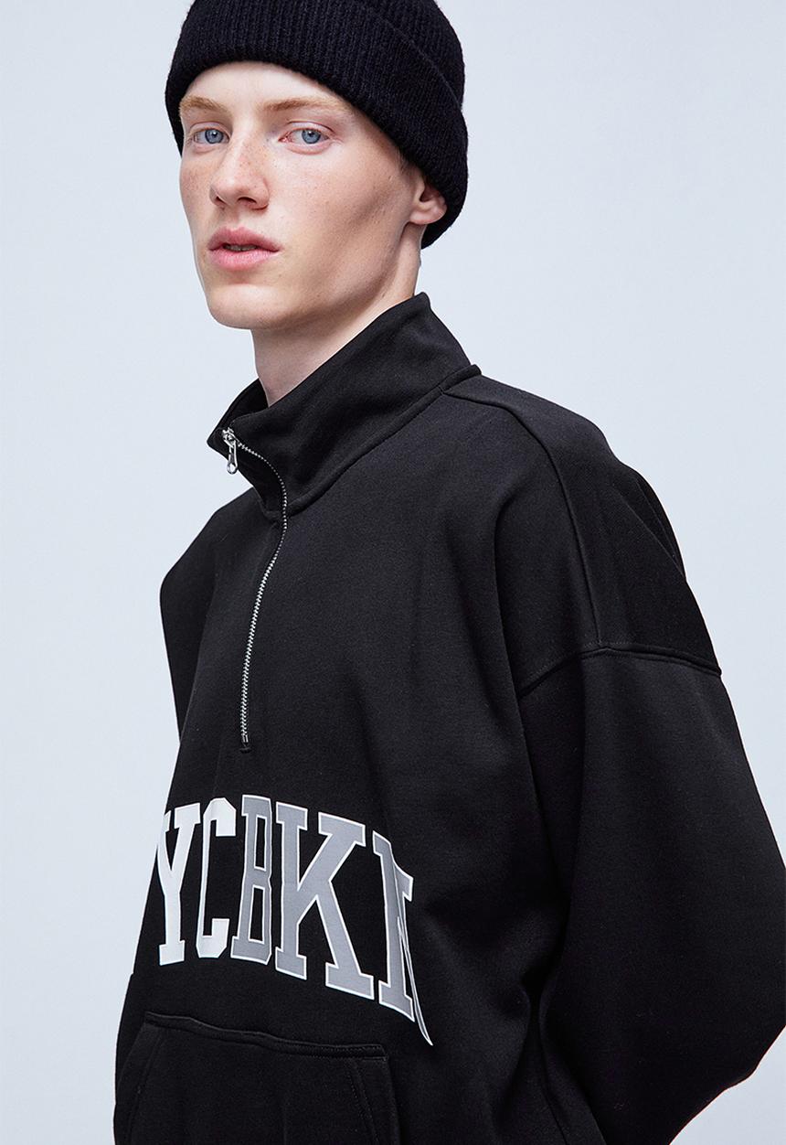 H&M - Oversized zip-top sweatshirt - black/nycbkn