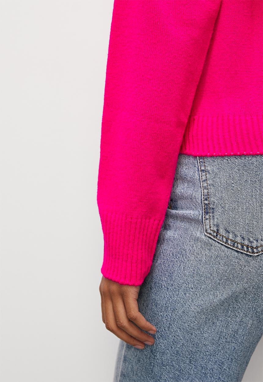 Blake - Meet & greet funnel neck - pink