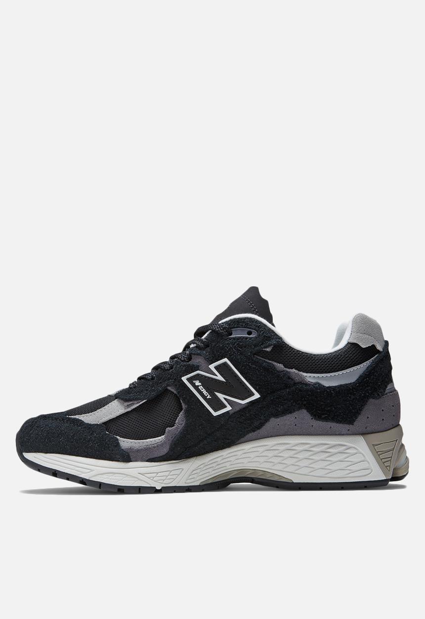 New Balance  - 2002R - modern heritage