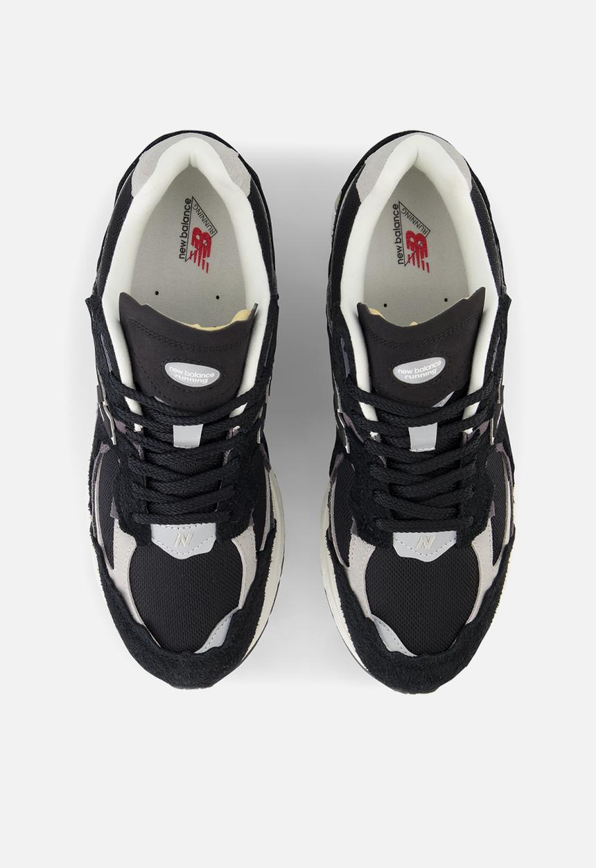 New Balance  - 2002R - modern heritage