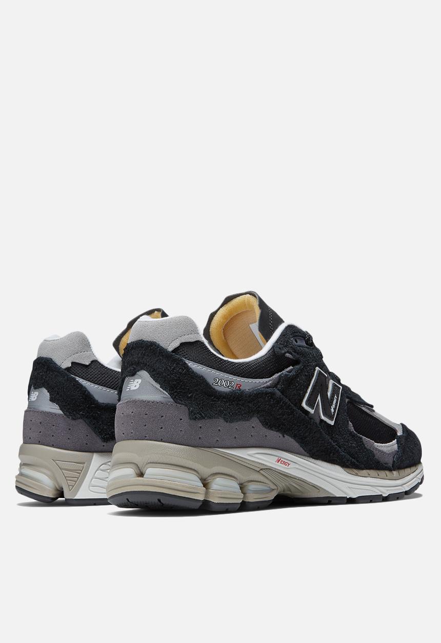 New Balance  - 2002R - modern heritage