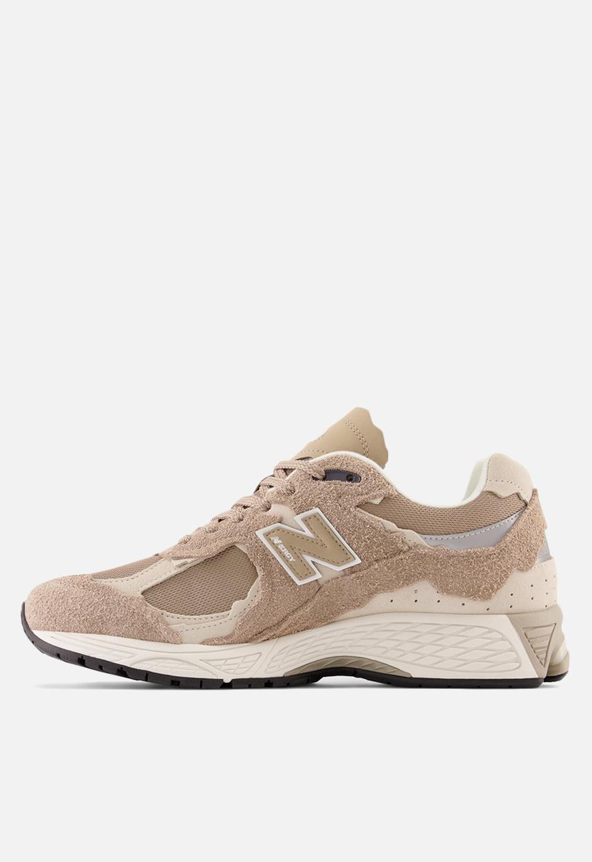 New Balance  - 2002R - modern heritage