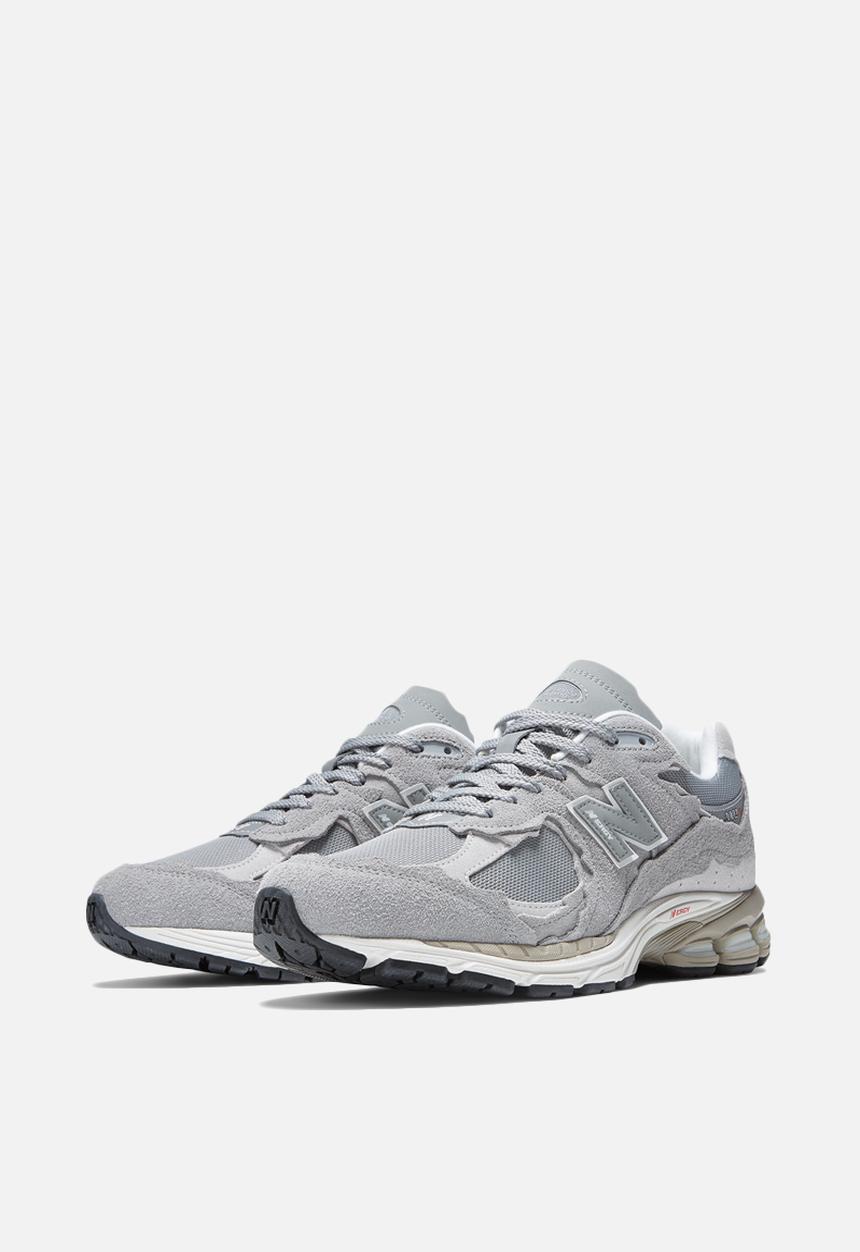 New Balance  - 2002R - modern heritage