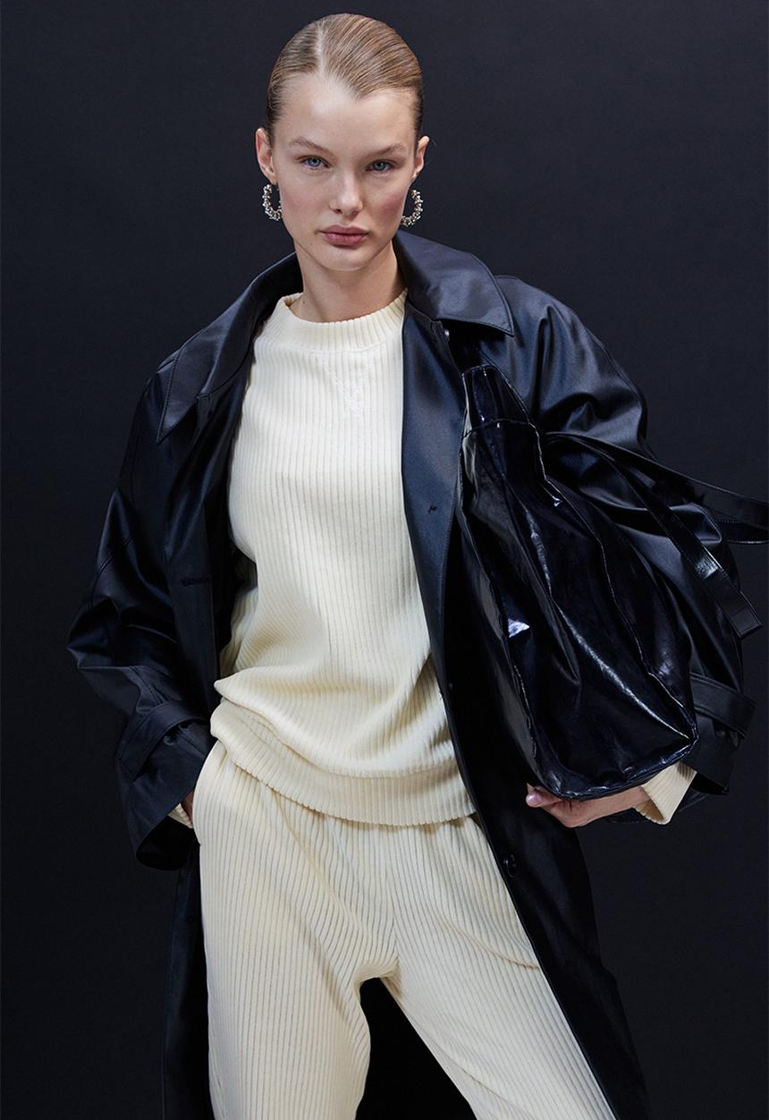 H&M - Ribbed velour top - cream