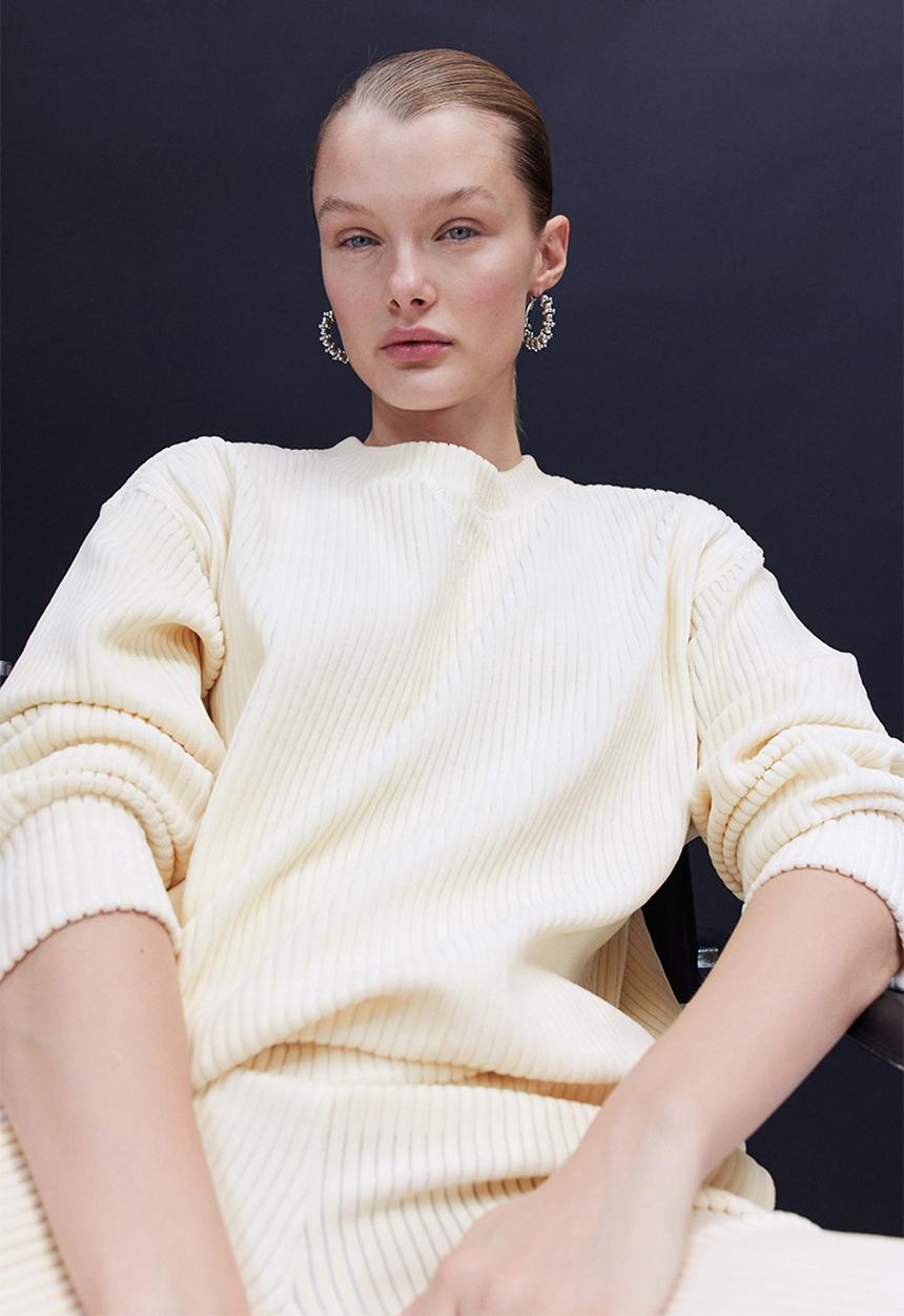 H&M - Ribbed velour top - cream