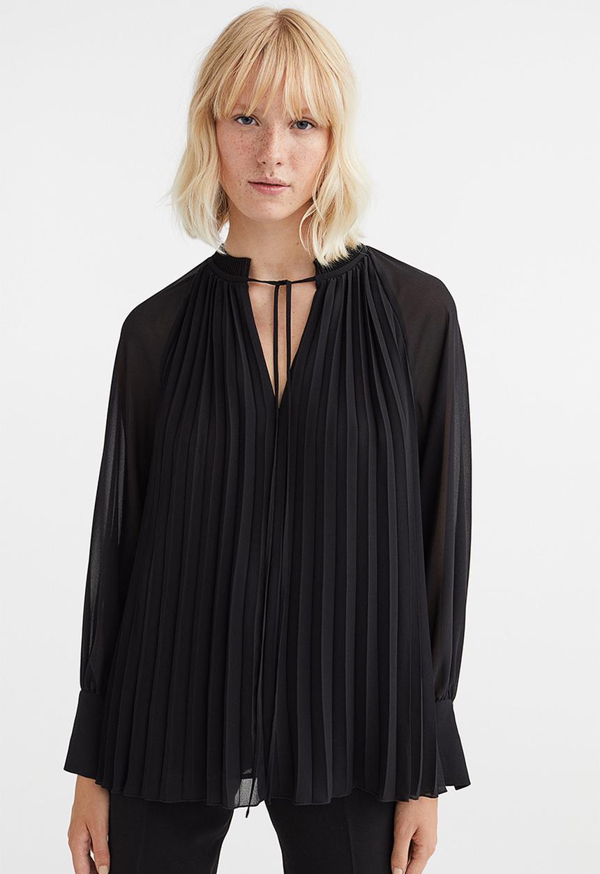 H&M - Pleated chiffon blouse - black