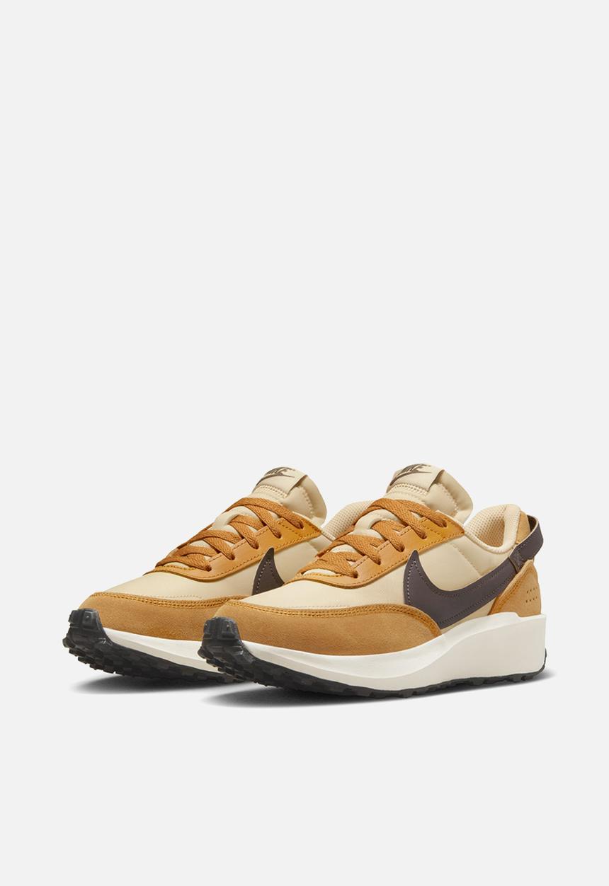 Nike - Waffle Debut