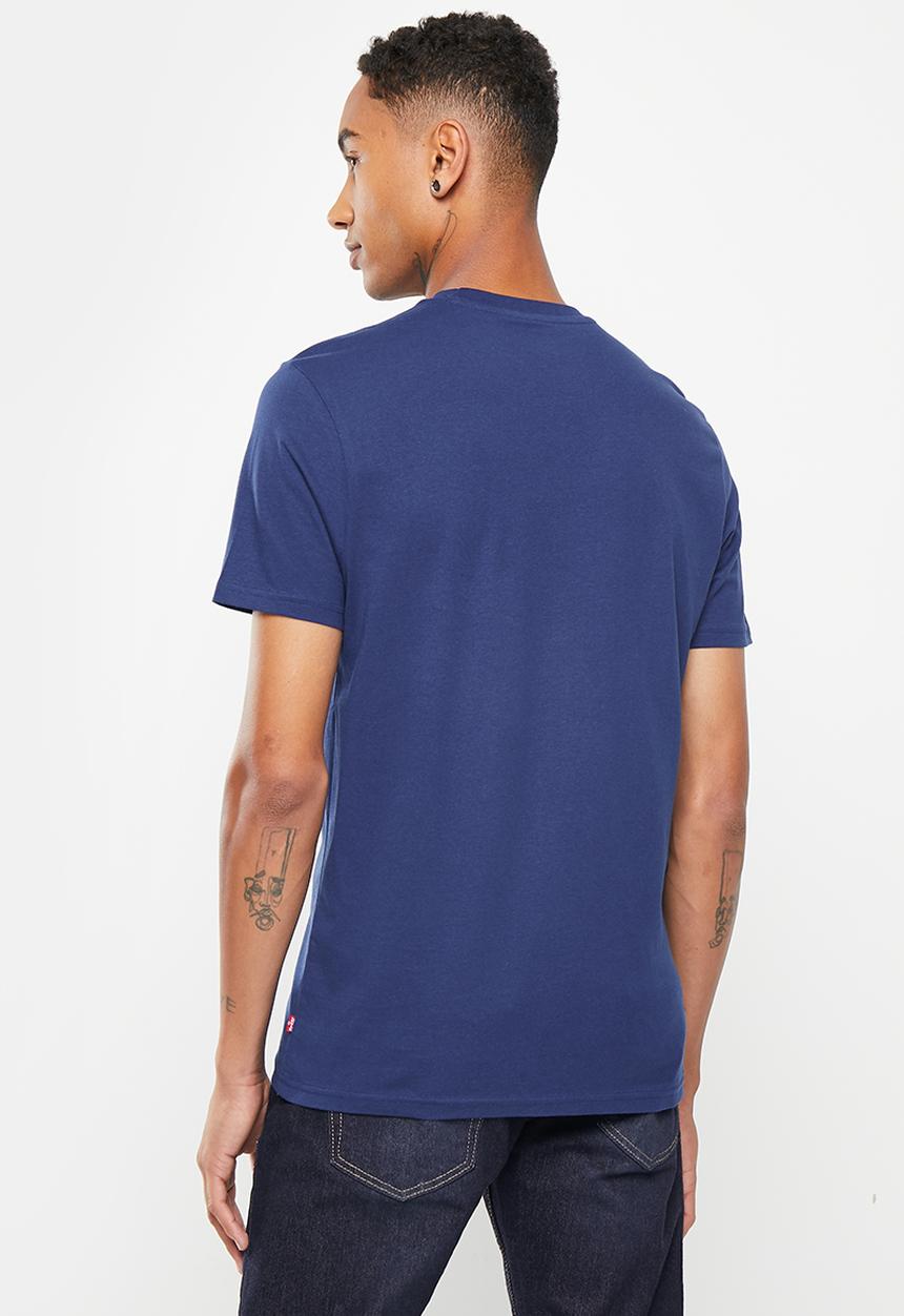 Levi’s® - Abstract batwing grp tee - deep depth 