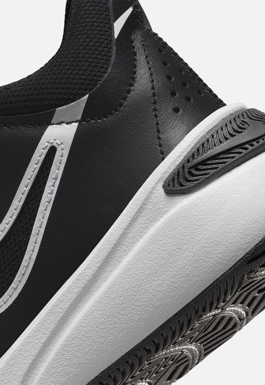 Nike - Nike Team Hustle D 11