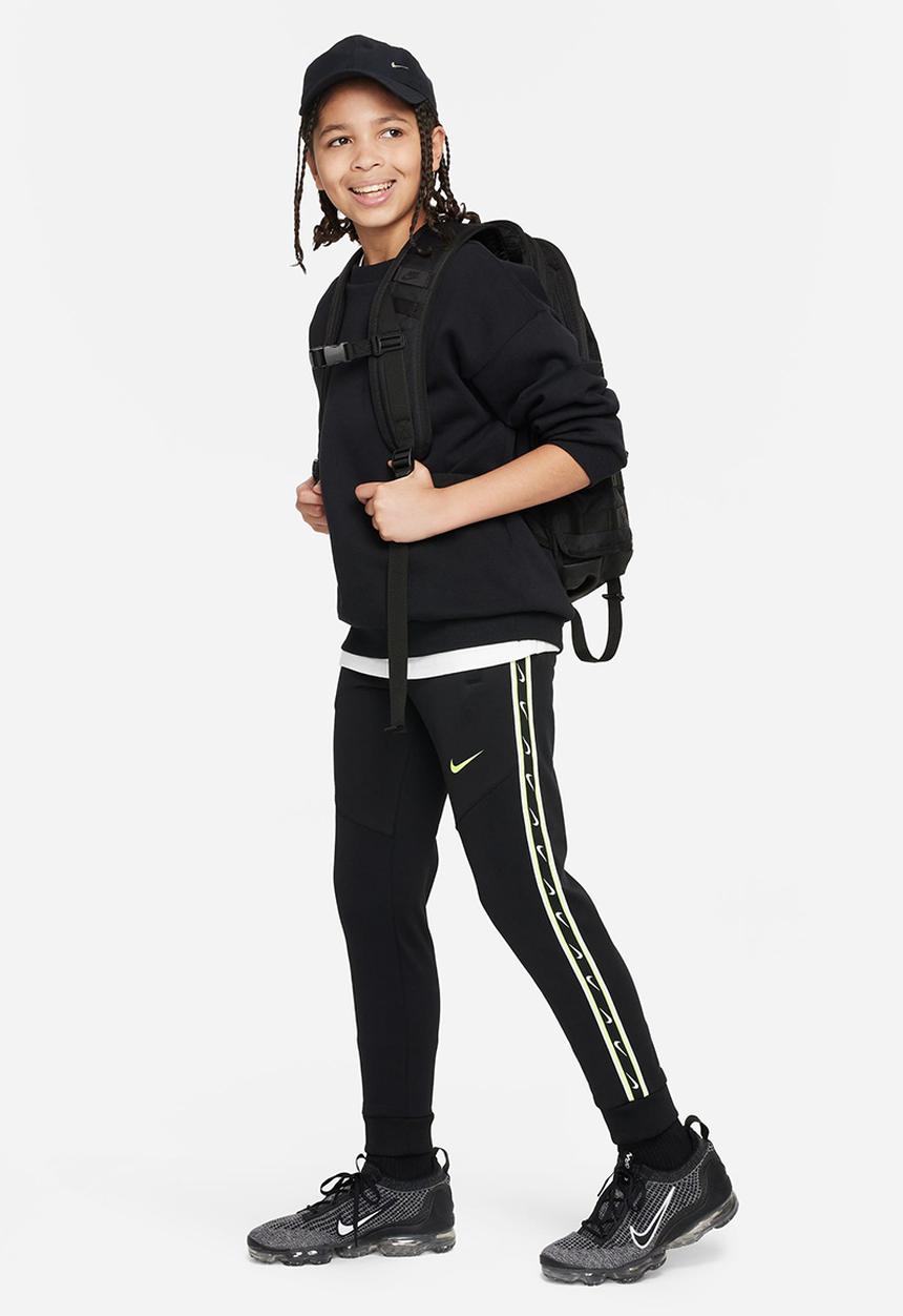 Nike - B nsw repeat sw pk jogger - black/volt