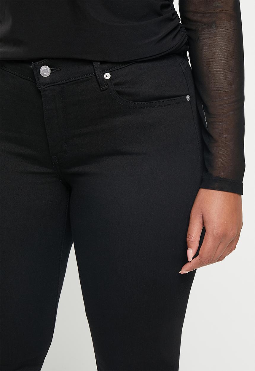 Levi’s® - Curvy flare - soft black