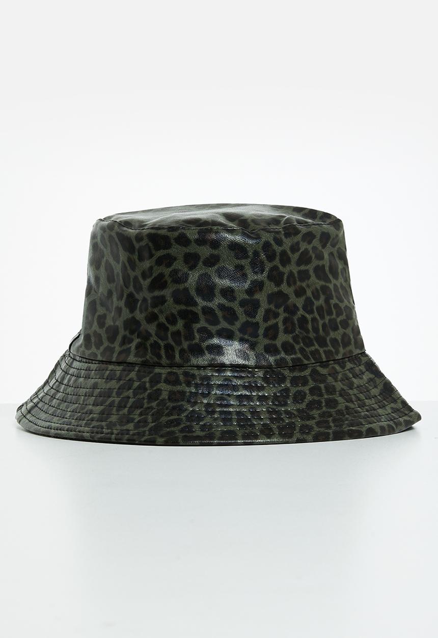 Superbalist - Leopard print bucket hat - green & black