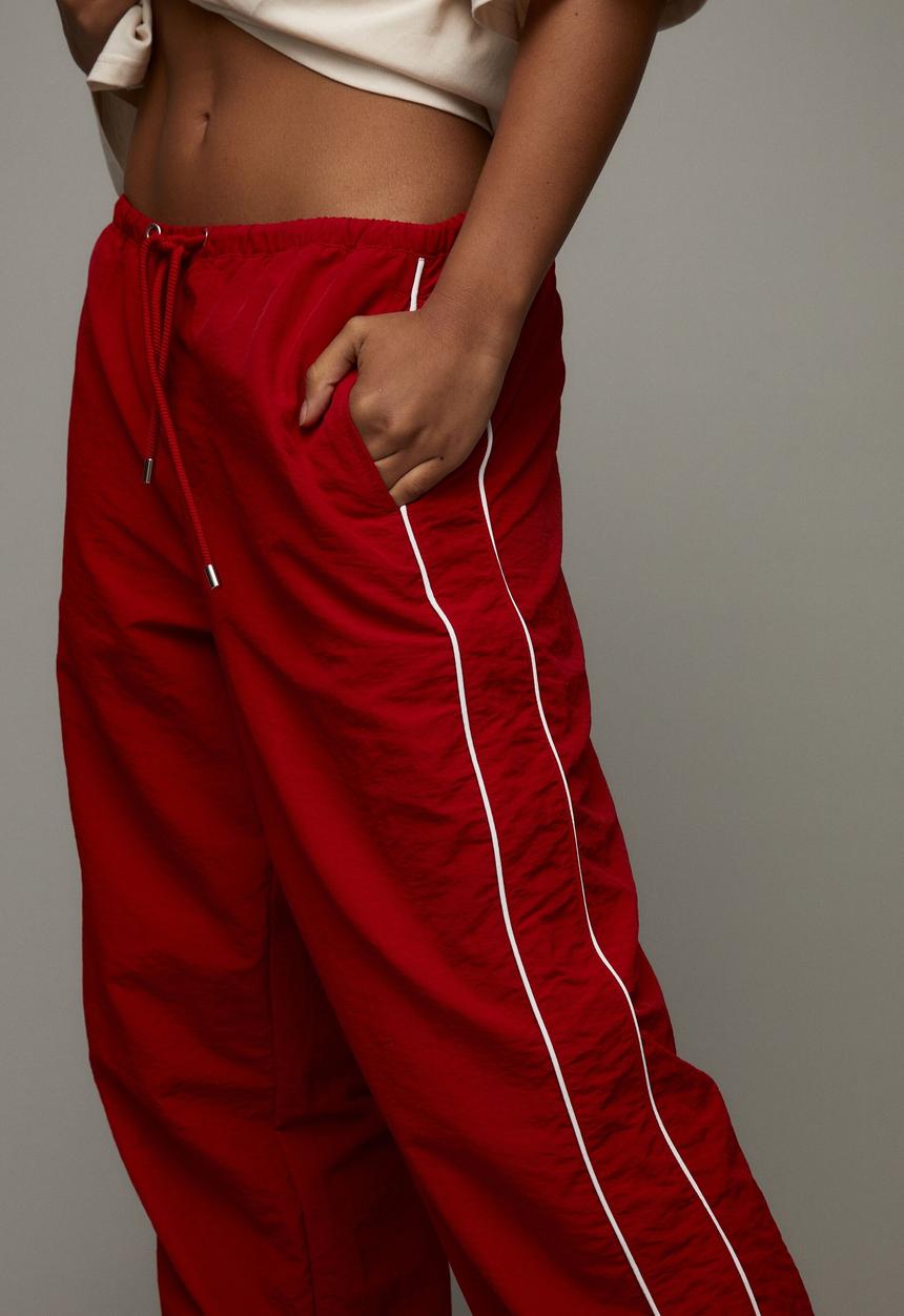 Factorie - Relaxed lightweight track pant - red/white