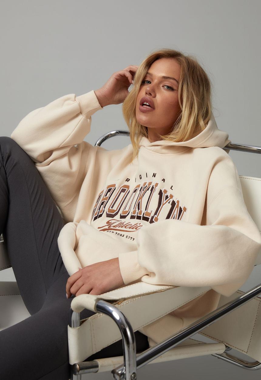 Factorie - Slouchy graphic hoodie - light stone/brooklyn athletic