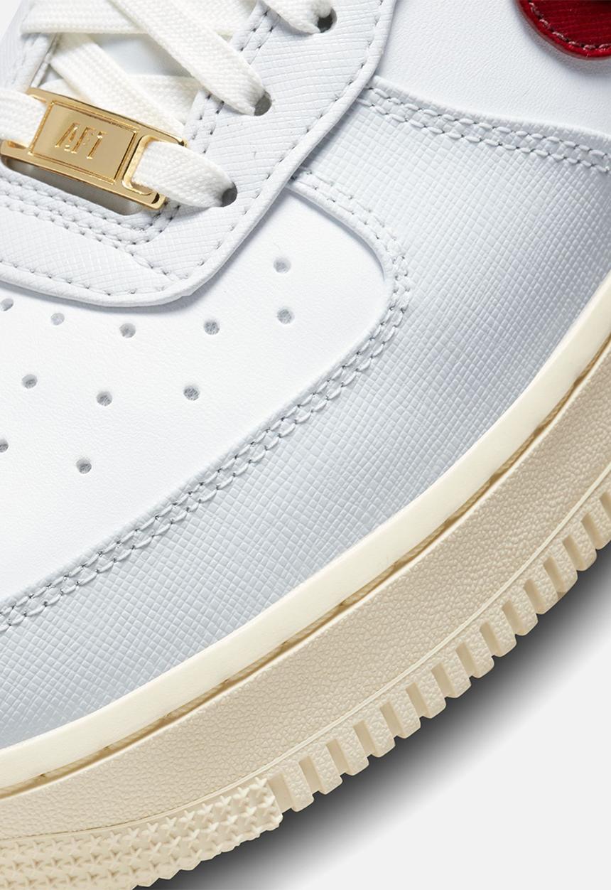 Nike - Air Force 1 '07 se