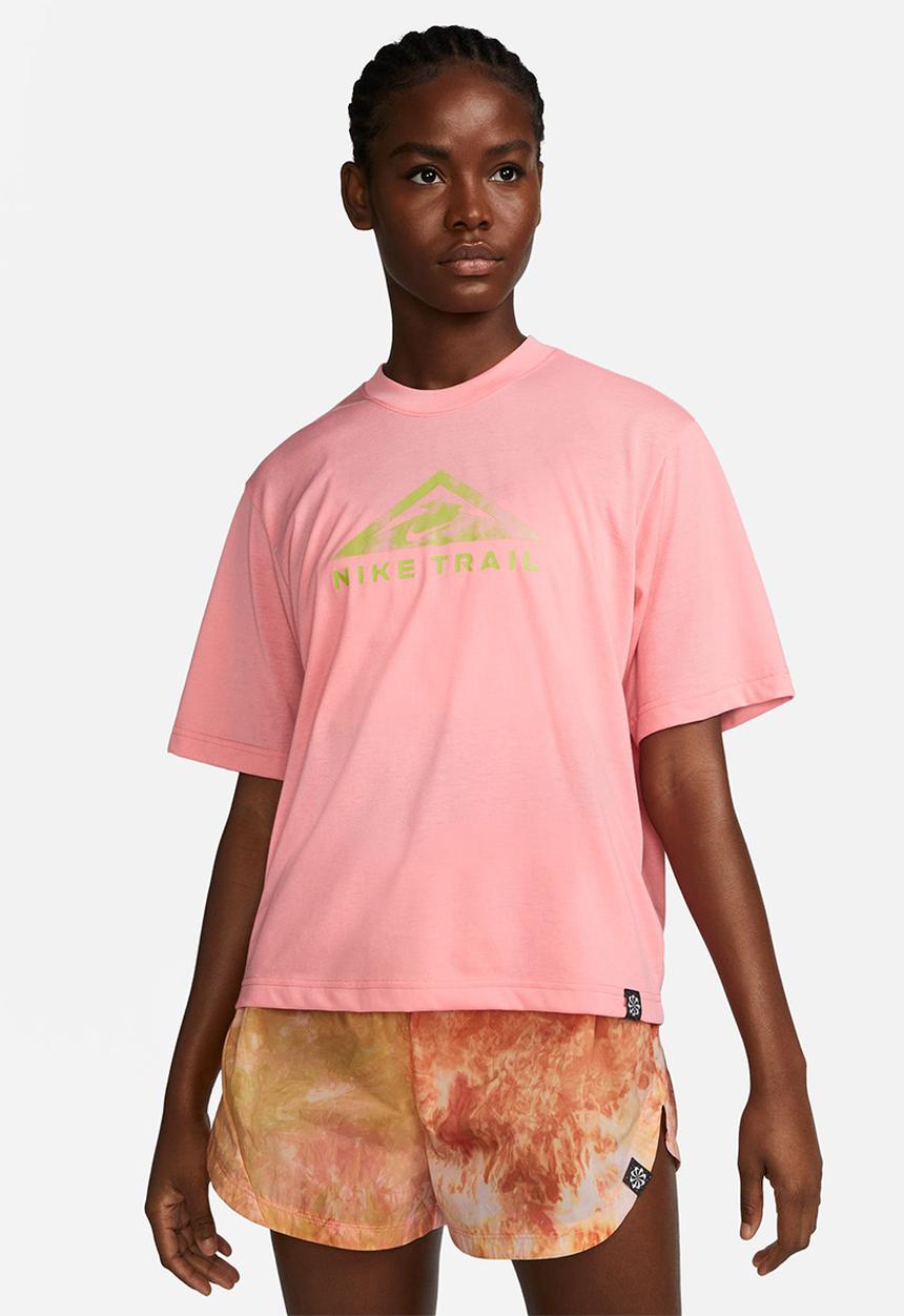 Nike - W nk df tee ss trail - coral chalk/bright cactus