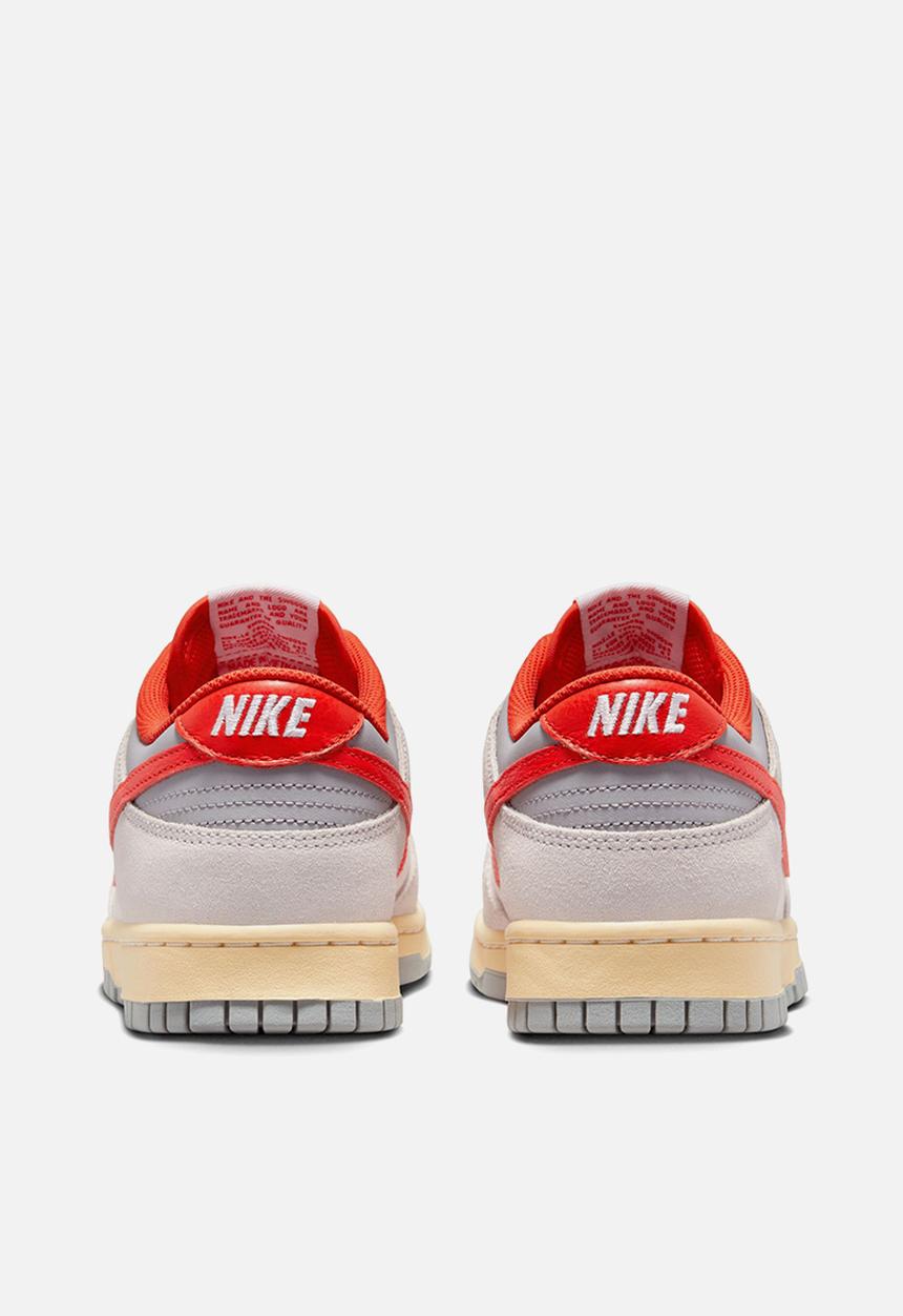 Nike - Nike Dunk Low Special Edition