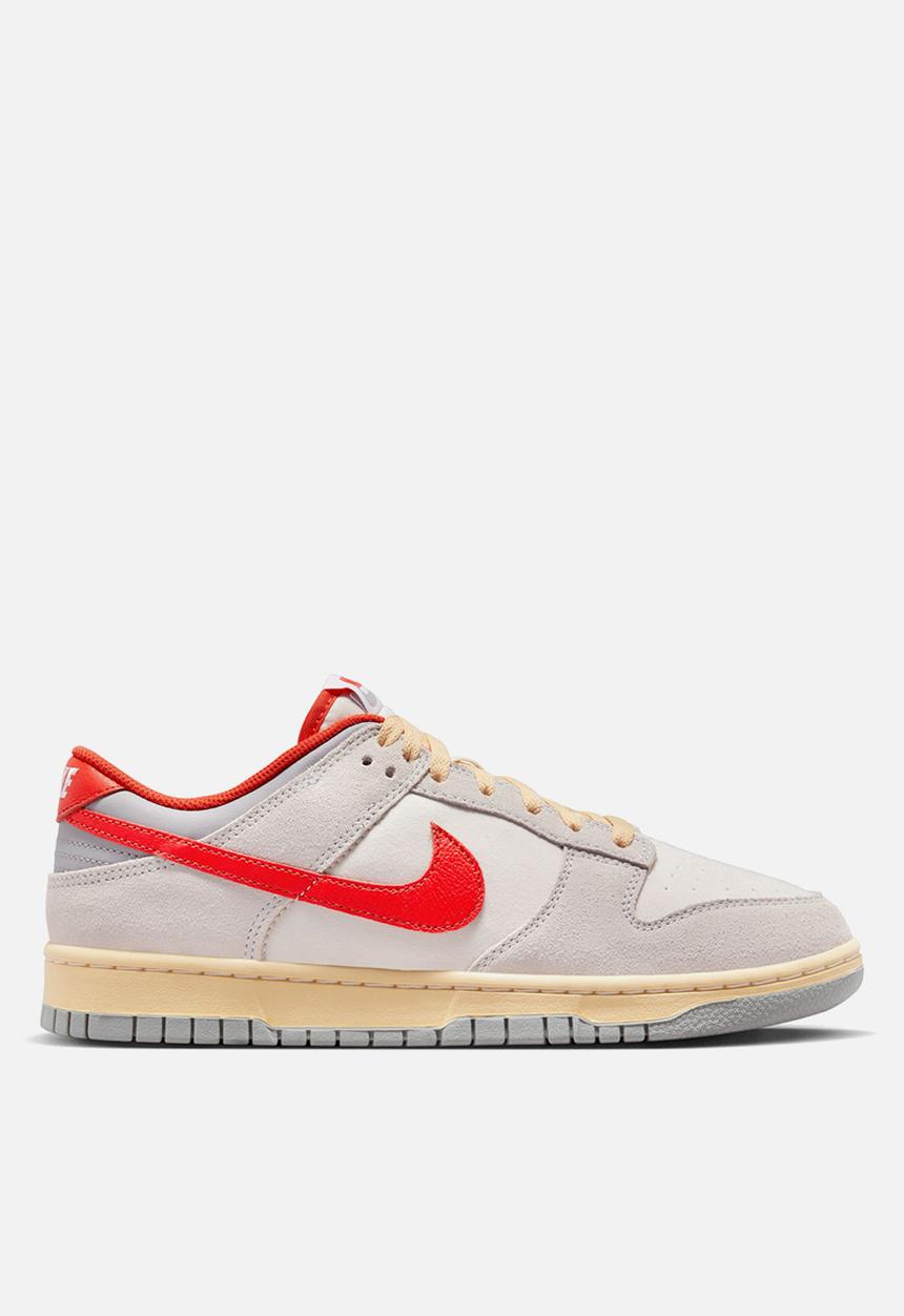 Nike - Nike Dunk Low Special Edition