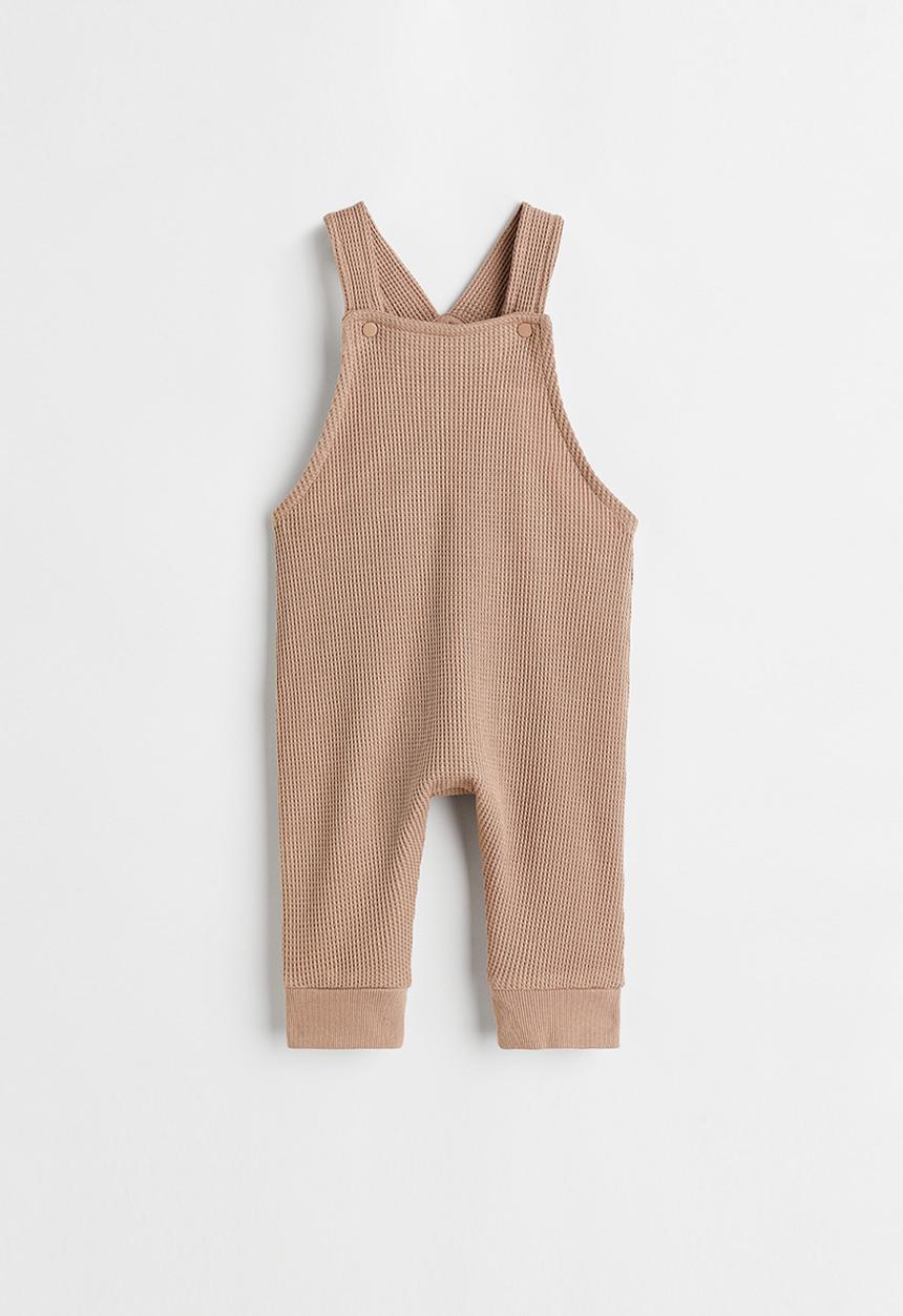 H&M - Waffled dungarees - beige/pink