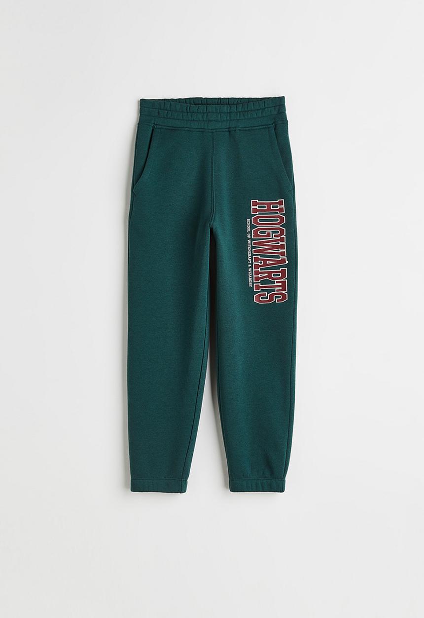 H&M - Printed joggers - dark green/harry potter