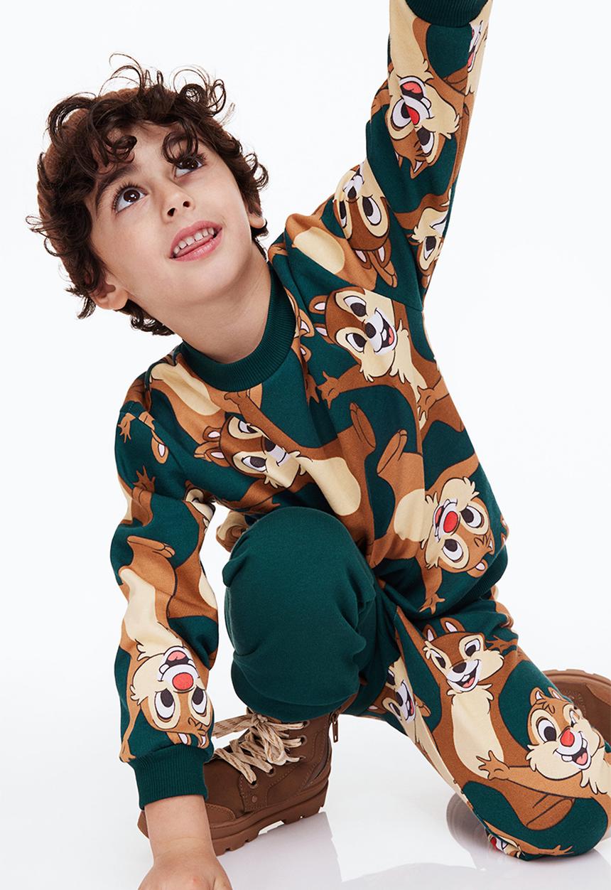 H&M - 2-piece printed sweatshirt set - dark green/chip 'n' dale