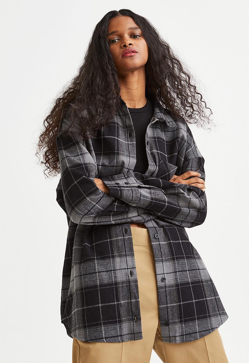 H&M - Oversized flannel shirt -  black/checked