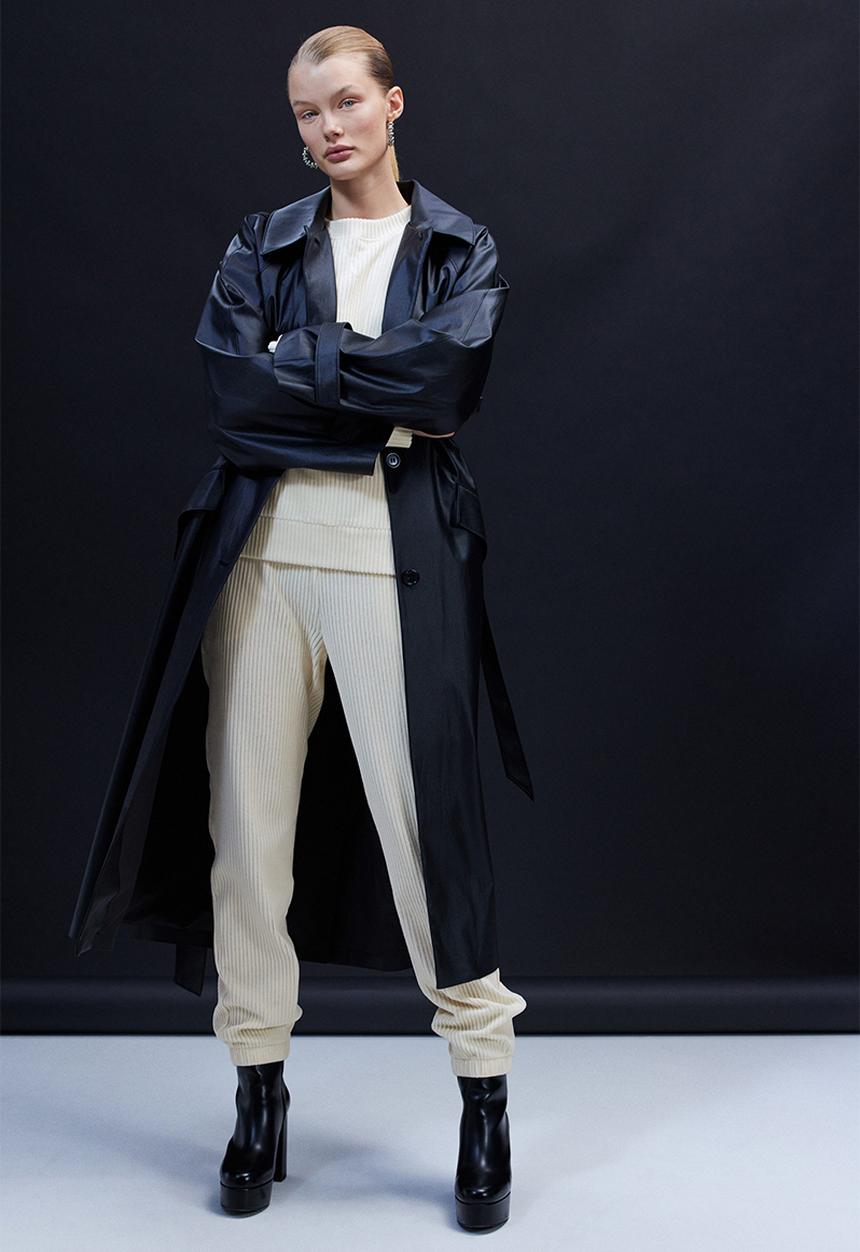 H&M - Velour joggers - cream
