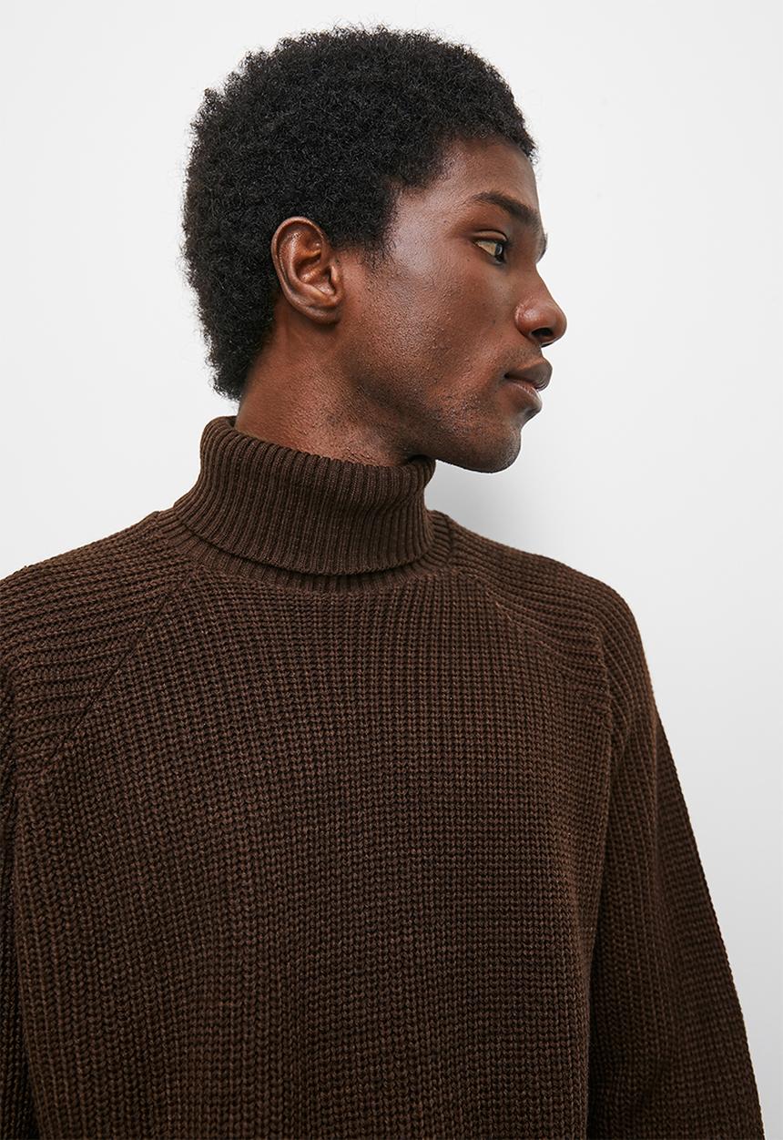 Superbalist - Regular fit chunky textured roll neck - brown
