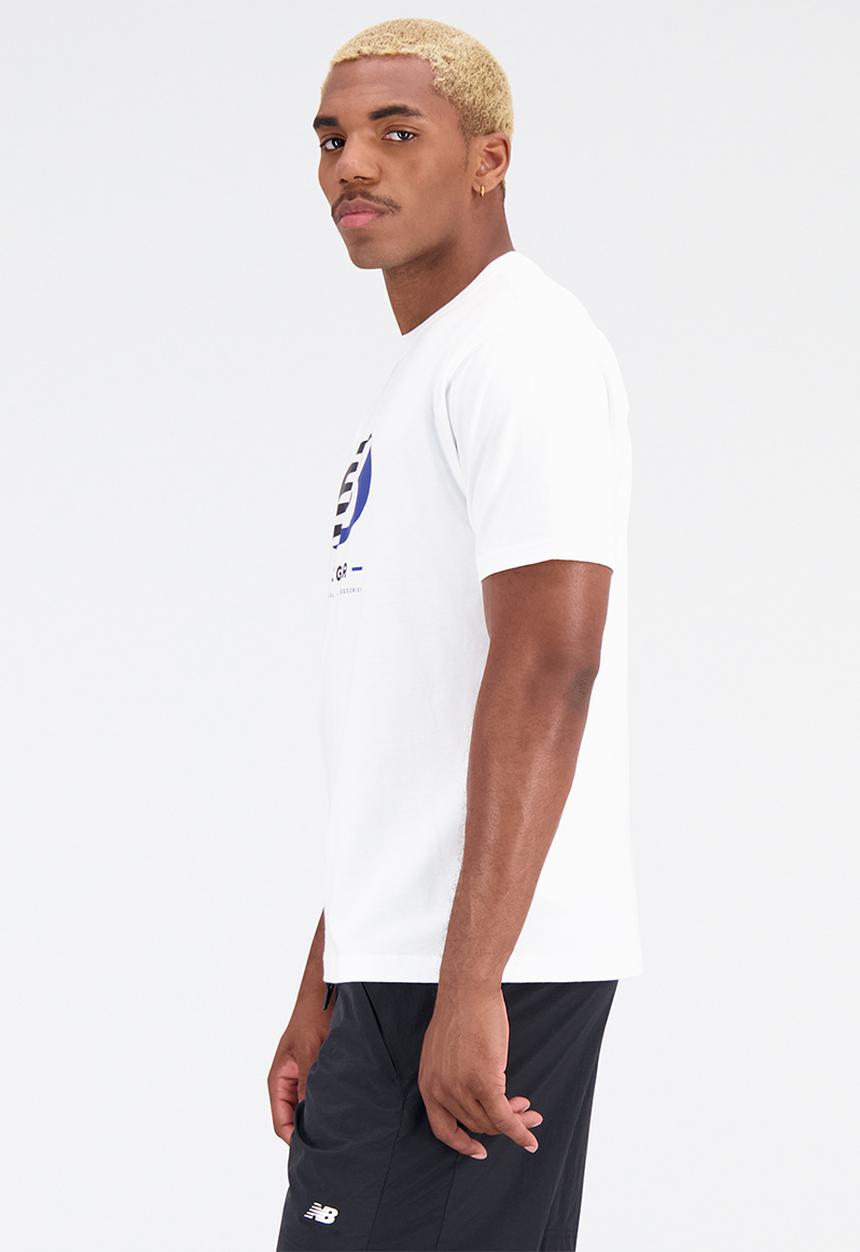 New Balance  - Nb essentials essentials re-imagined graphic tee - white
