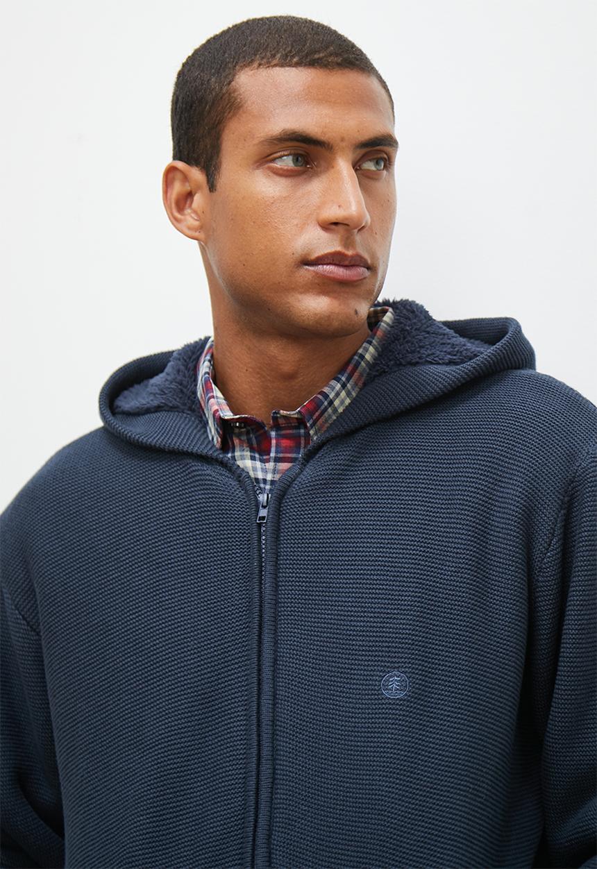 Lark & Crosse - Sherpa lined zip through knitwear - navy