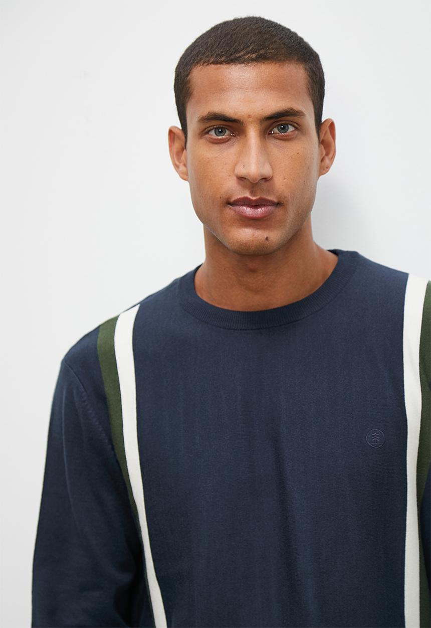 Lark & Crosse - Stripe pattern crew neck knit - navy & olive multi