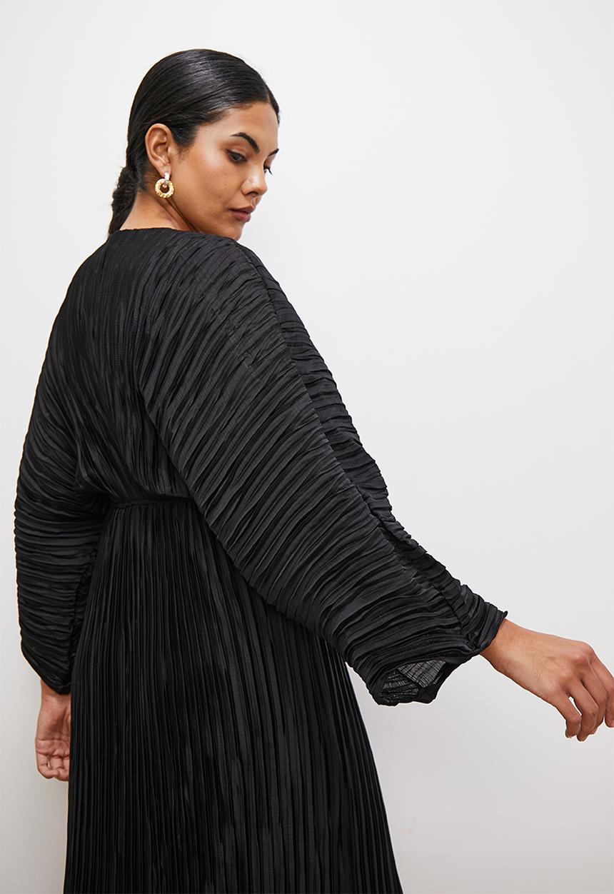 edit - Dolman sleeve pleated midi dress - black