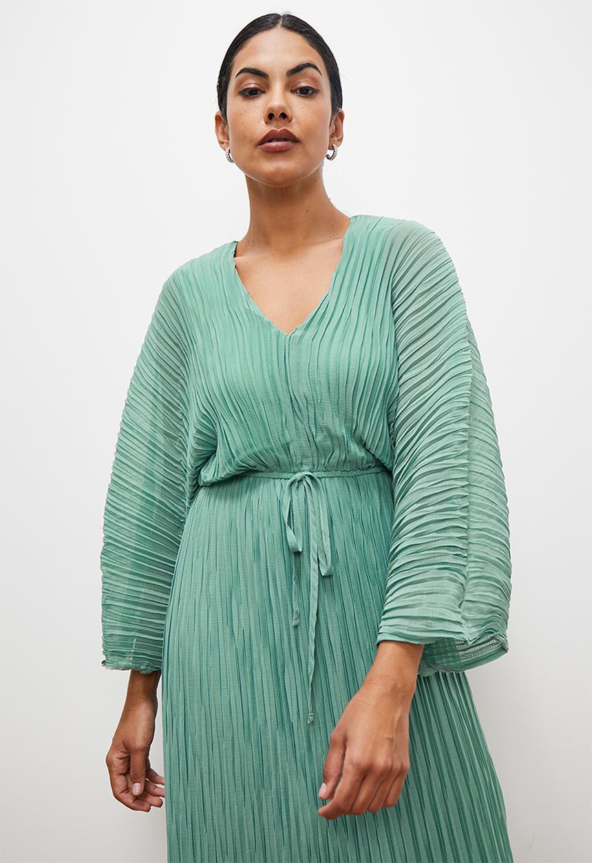 edit - Dolman sleeve pleated midi dress - bottle green