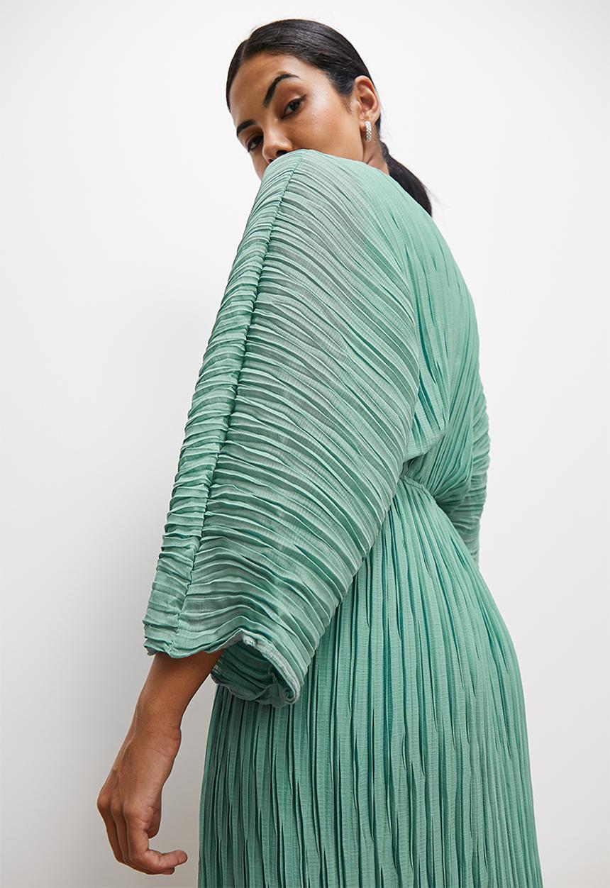 edit - Dolman sleeve pleated midi dress - bottle green